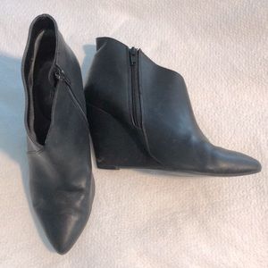 Seychelles Wedge Bootie